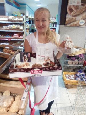 Promotérky na ochutnávku pečiva Penam Praha