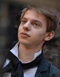 model/213/Adam.jpg