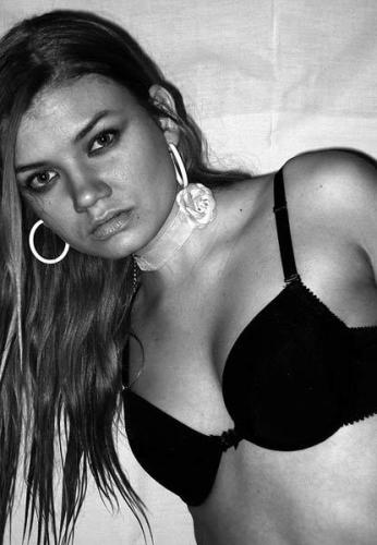 A fényképet a modell helyezte be a cseh Modelky s.r.o portáljára.