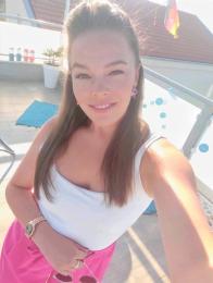 modelky/27022/213E51CC-9108-4D8A-9B33-7AC3A02F68D3.jpeg