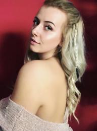 modelky/27167/7EFF0004-818B-471B-8774-D53FBD2E9F07.jpeg