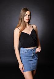 modelky/27294/4C12E23B-4BF1-4C43-923E-F4DCCDCB027A.jpeg