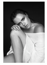 modelky/28291/E3890DDA-ABC6-418D-87FB-D03DE2148E4D.png