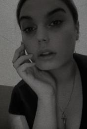 modelky/28413/5C49A51E-FB79-4D63-9904-710CB974E21F.jpeg