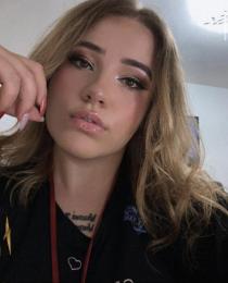 modelky/28743/3127B355-5C6E-4213-B96C-73475B7D868F.jpeg