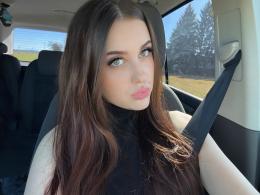 modelky/30482/1BE09BDA-81D6-4EF2-973F-B666B768892E.jpeg